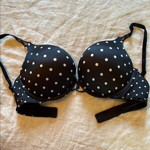 Victoria's Secret Miraculous Plunge